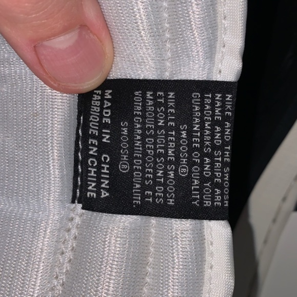 Air Jordan 1 Dark Mocha size 11 US - Picture 4 of 5